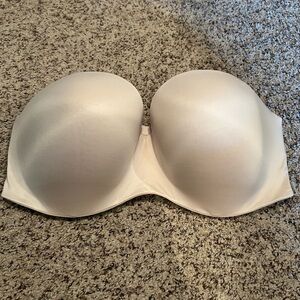 Like New Body By Victoria strapless bra 36DDD